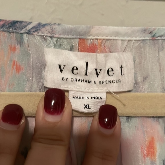 Multi-Color Floral Blouse - Picture 4 of 6